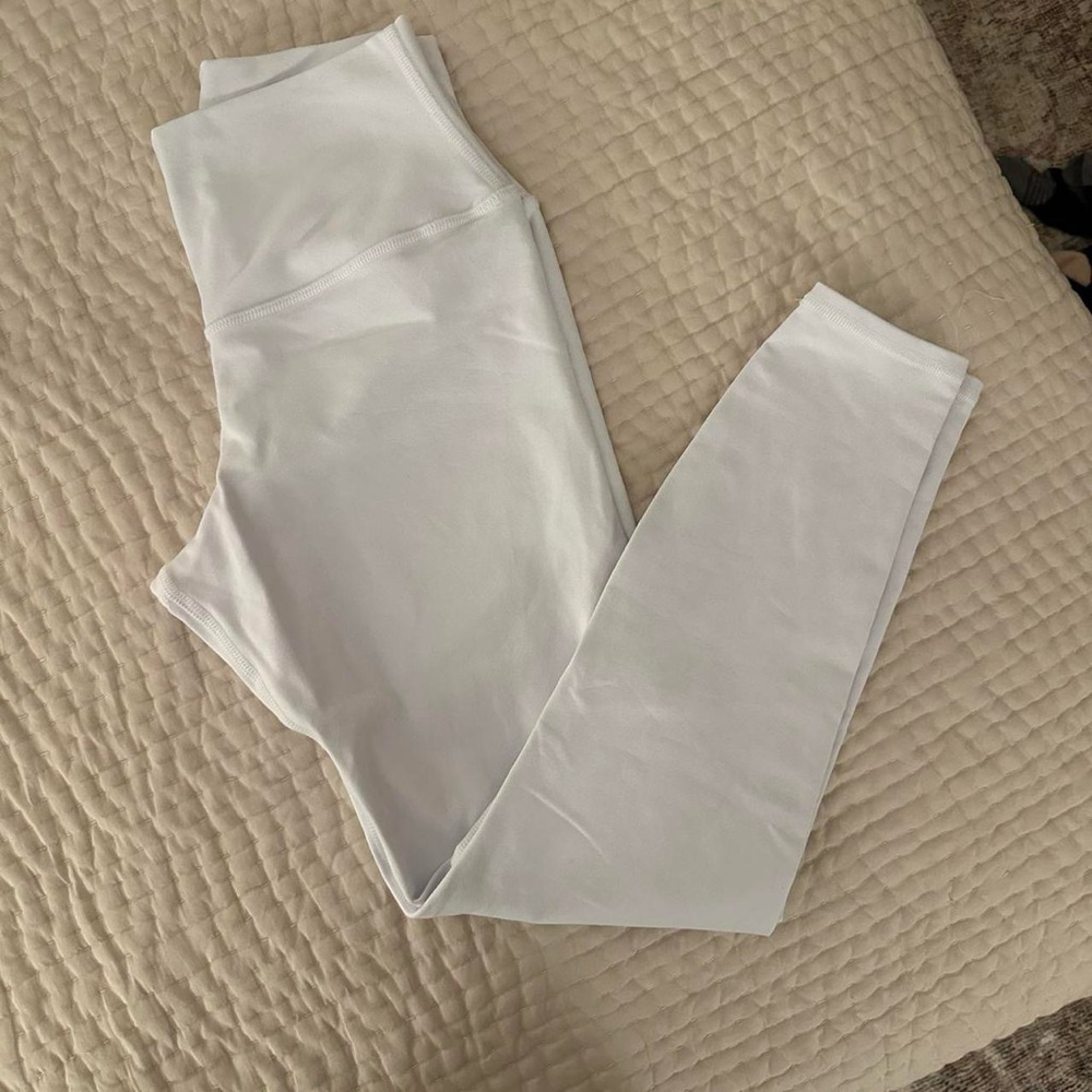 White Alo Leggings